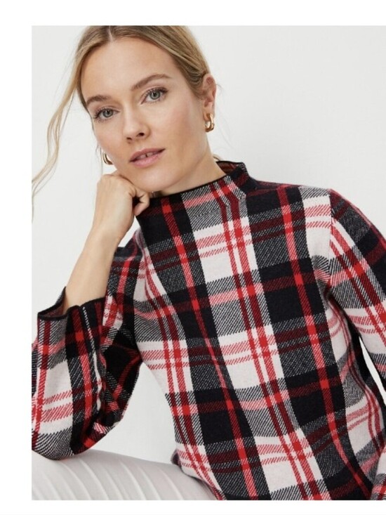 Sweaters - Ann Taylor Relaxed Plaid Jubilee Sweater Red Black White XXl